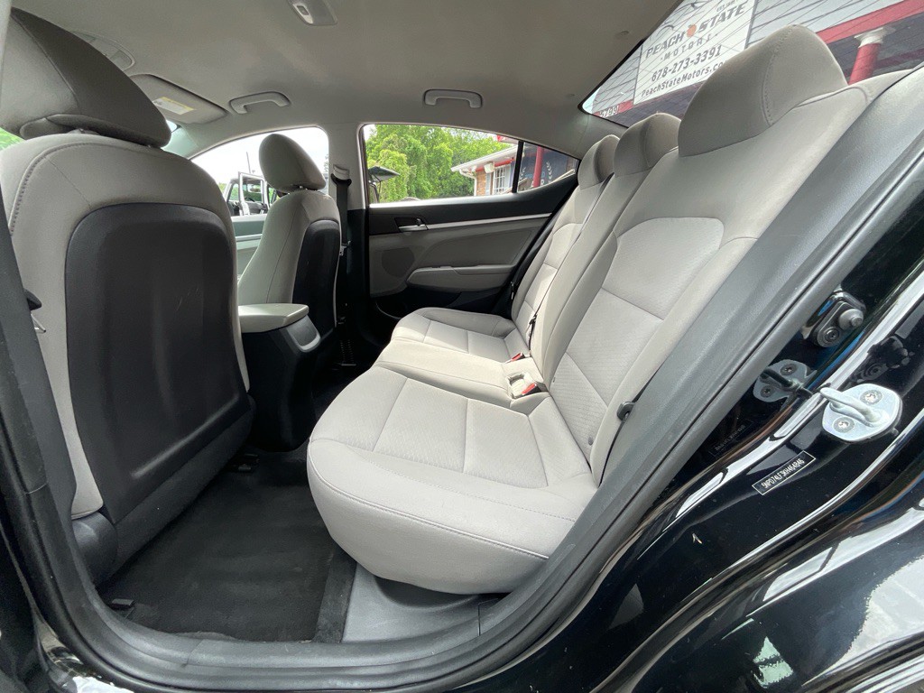 2019 Hyundai Elantra Image 26