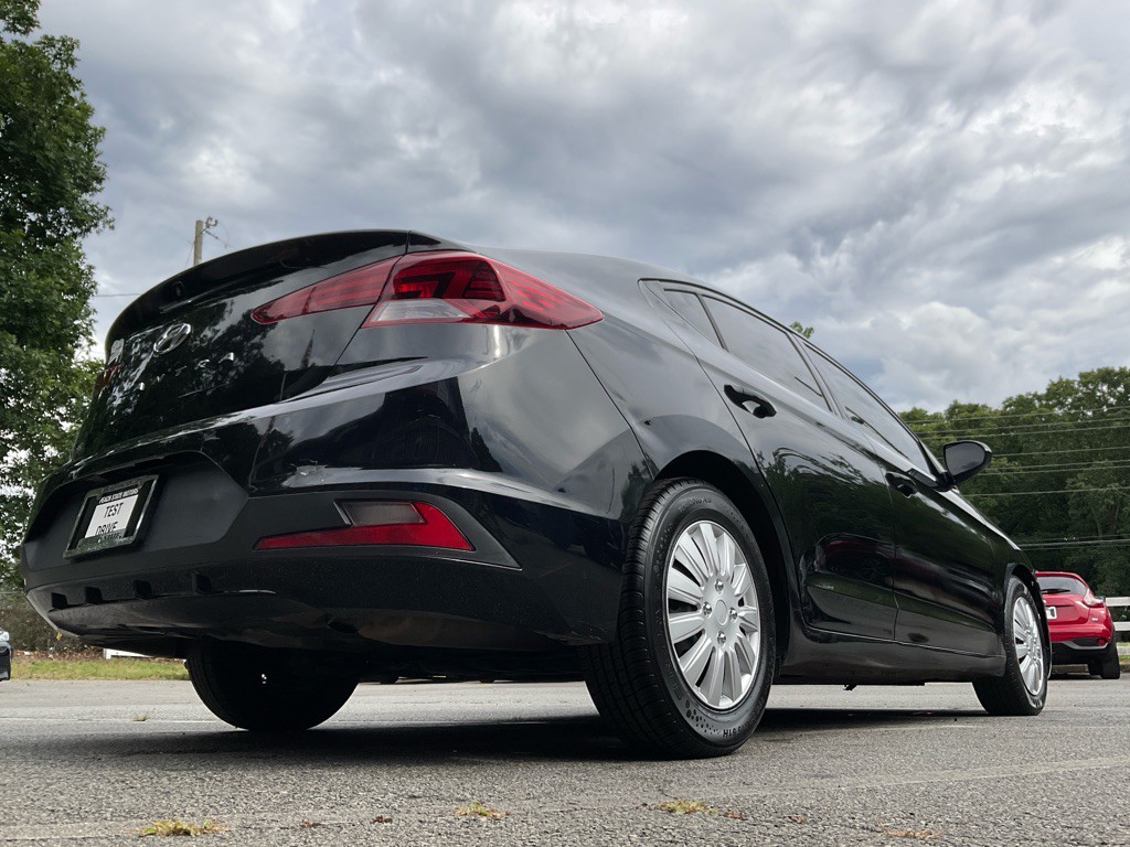 2019 Hyundai Elantra Image 40