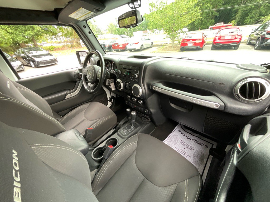 2017 Jeep Wrangler Unlimited Image 16