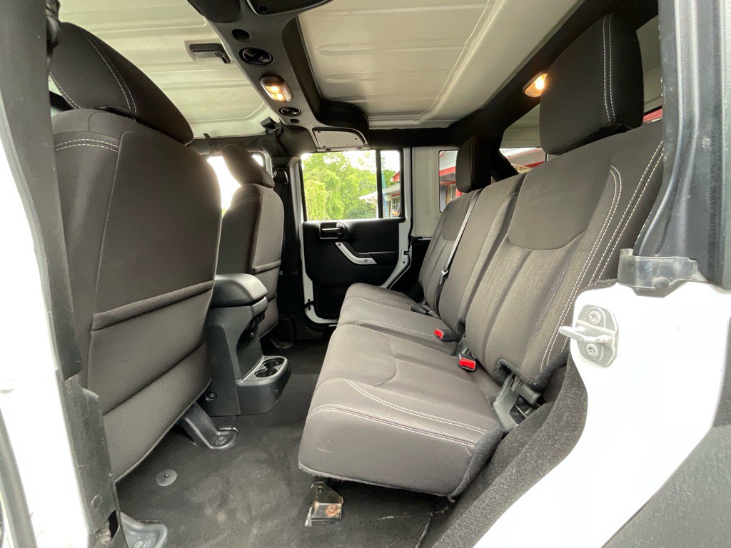 2017 Jeep Wrangler Unlimited Image 24
