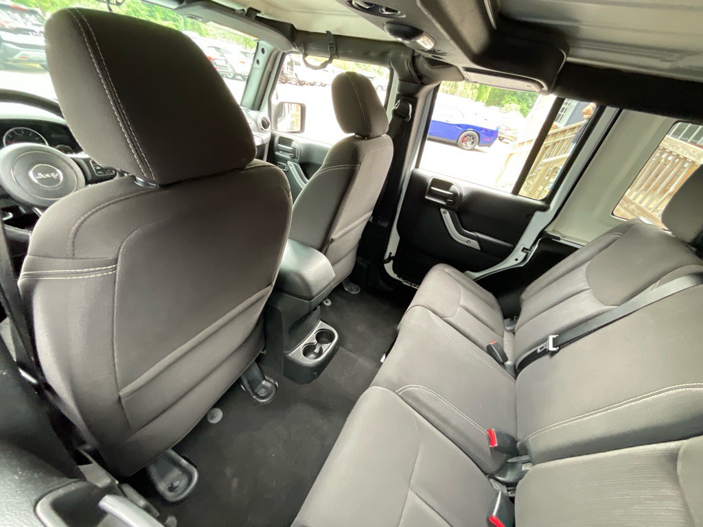 2017 Jeep Wrangler Unlimited Image 25