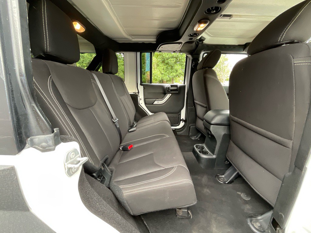 2017 Jeep Wrangler Unlimited Image 27
