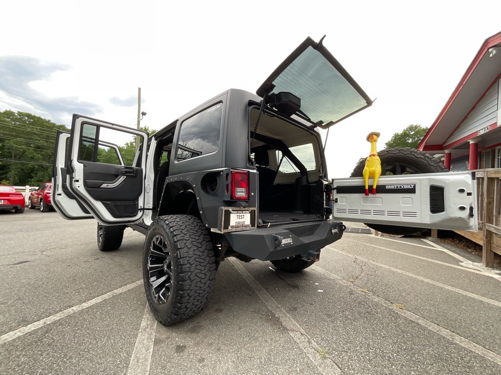 2017 Jeep Wrangler Unlimited Image 31