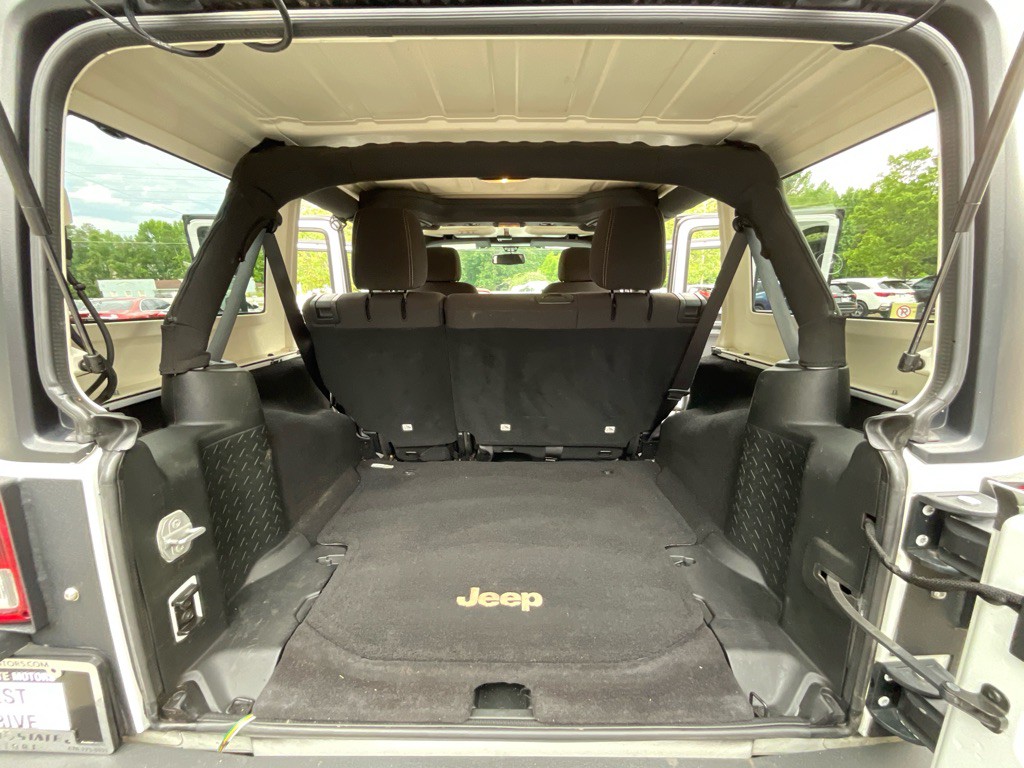 2017 Jeep Wrangler Unlimited Image 33