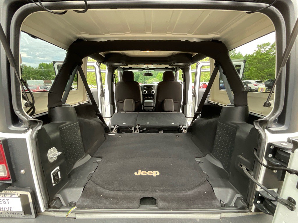 2017 Jeep Wrangler Unlimited Image 34