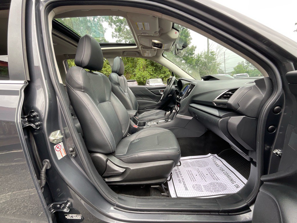 2020 Subaru Forester Image 17