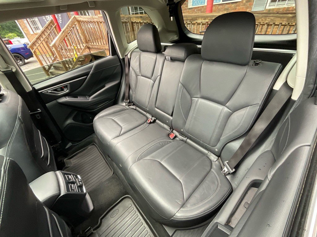 2020 Subaru Forester Image 33