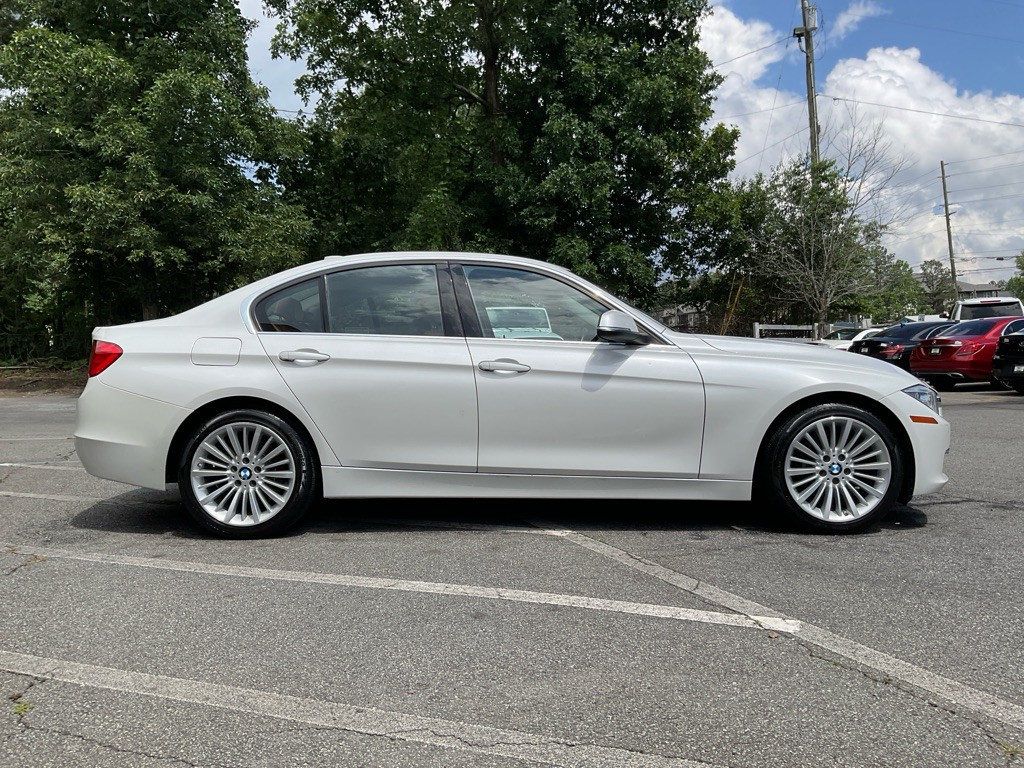 2014 BMW 3 Series Image 4