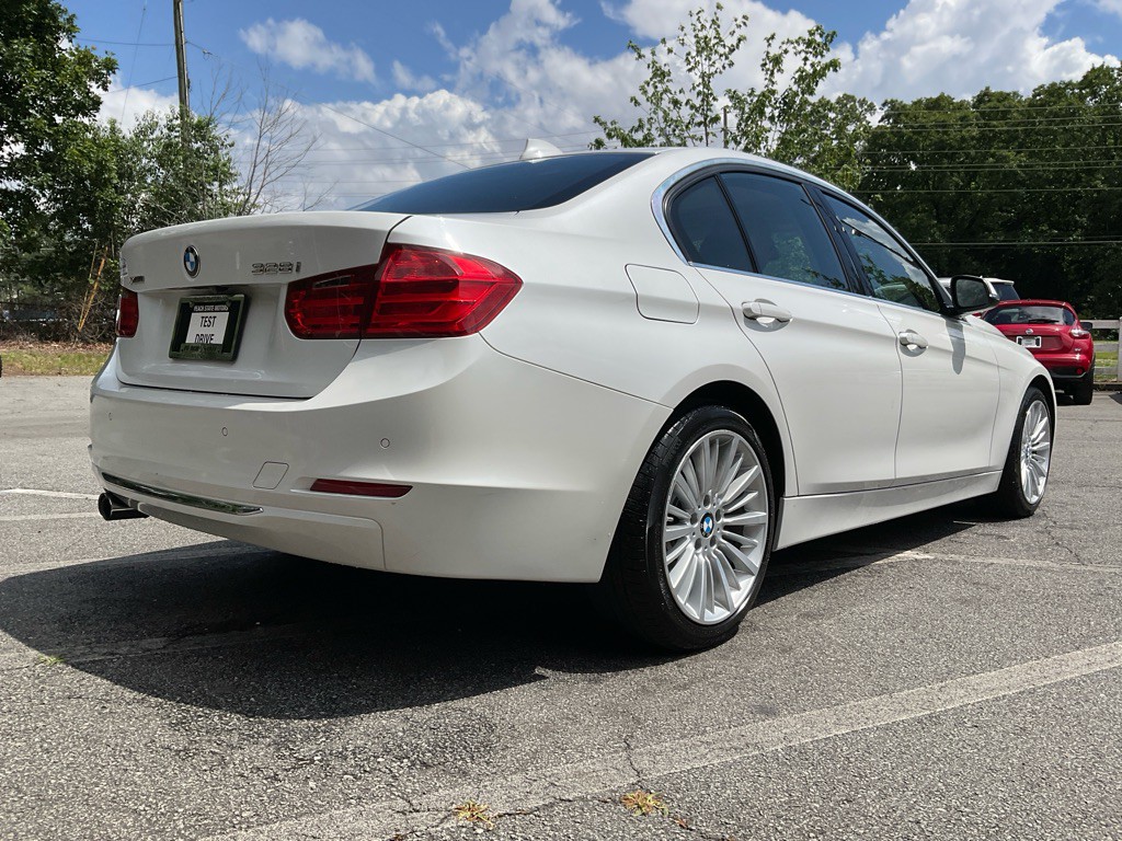2014 BMW 3 Series Image 5