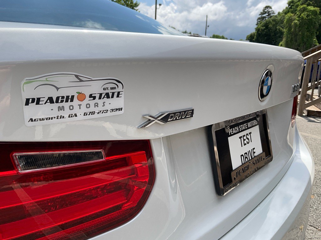2014 BMW 3 Series Image 10