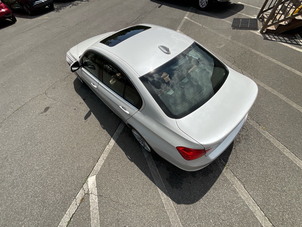 2014 BMW 3 Series Image 11