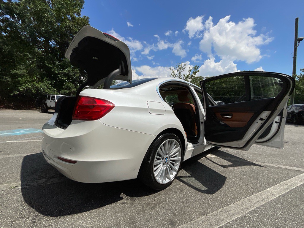 2014 BMW 3 Series Image 39