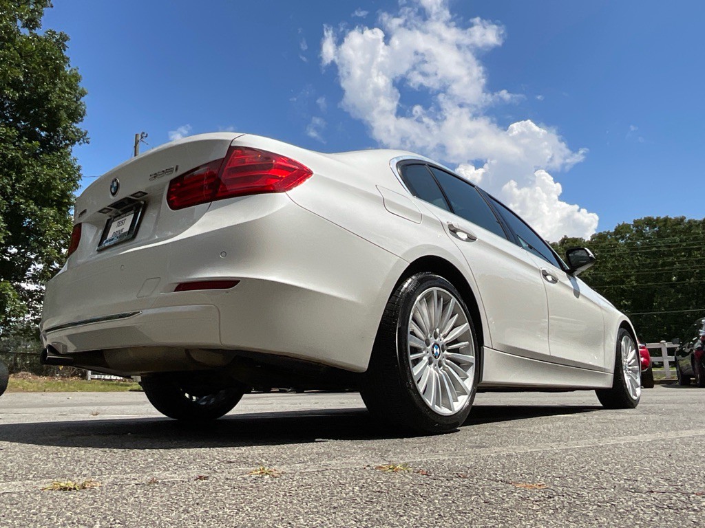 2014 BMW 3 Series Image 49