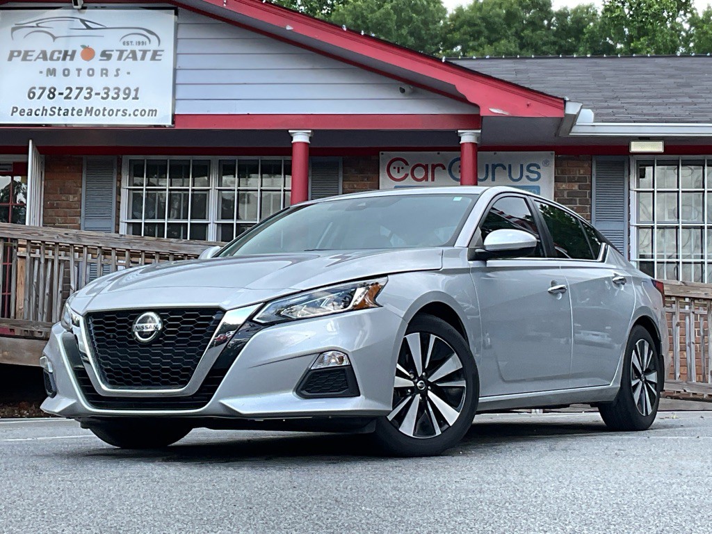 2022 Nissan Altima Image 1