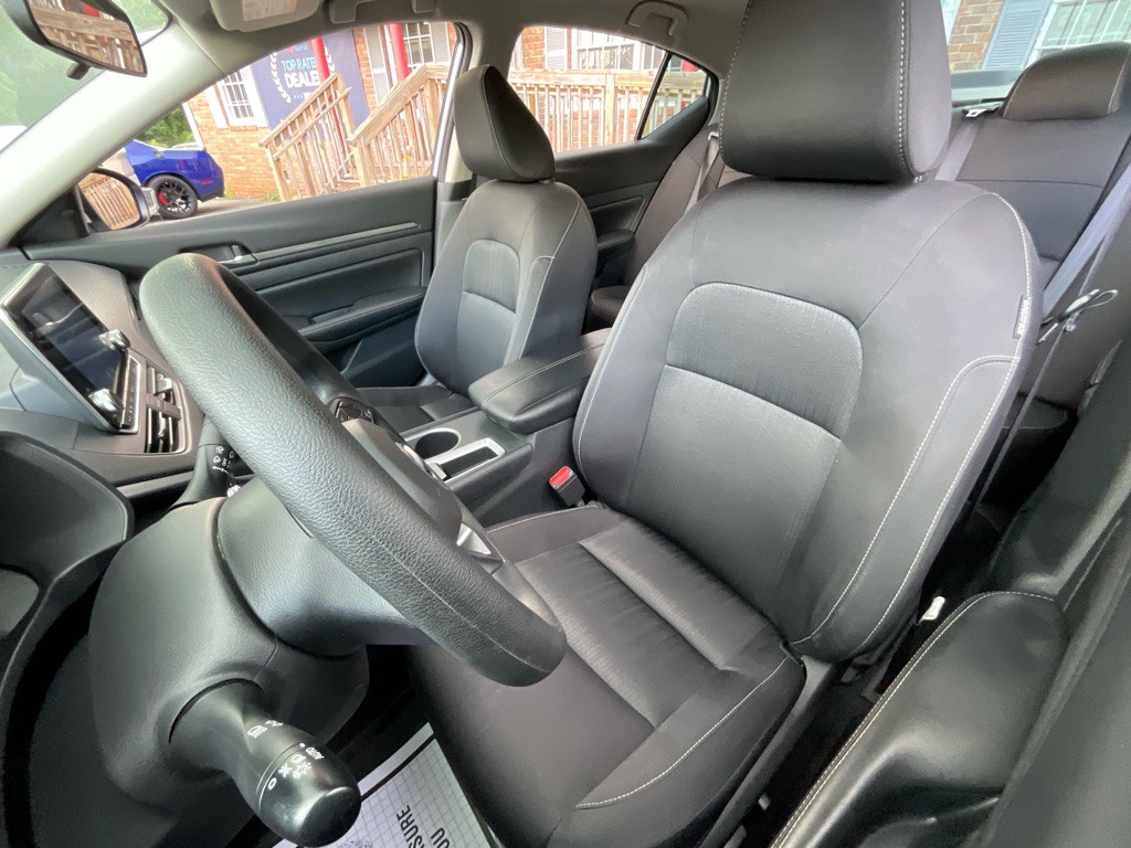 2022 Nissan Altima Image 16