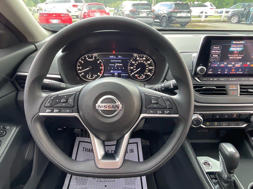 2022 Nissan Altima Image 23