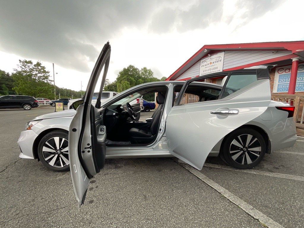 2022 Nissan Altima Image 35