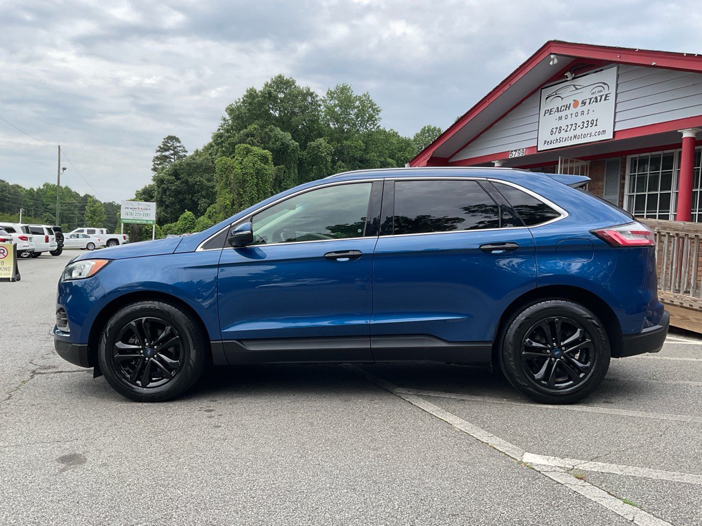 2020 Ford Edge Image 8