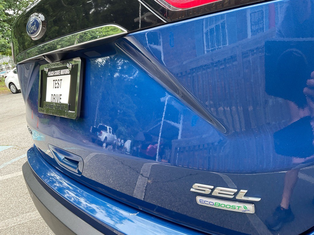 2020 Ford Edge Image 10
