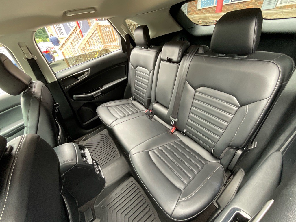 2020 Ford Edge Image 29