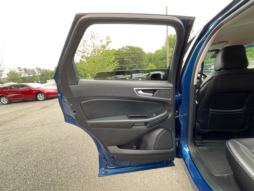 2020 Ford Edge Image 44