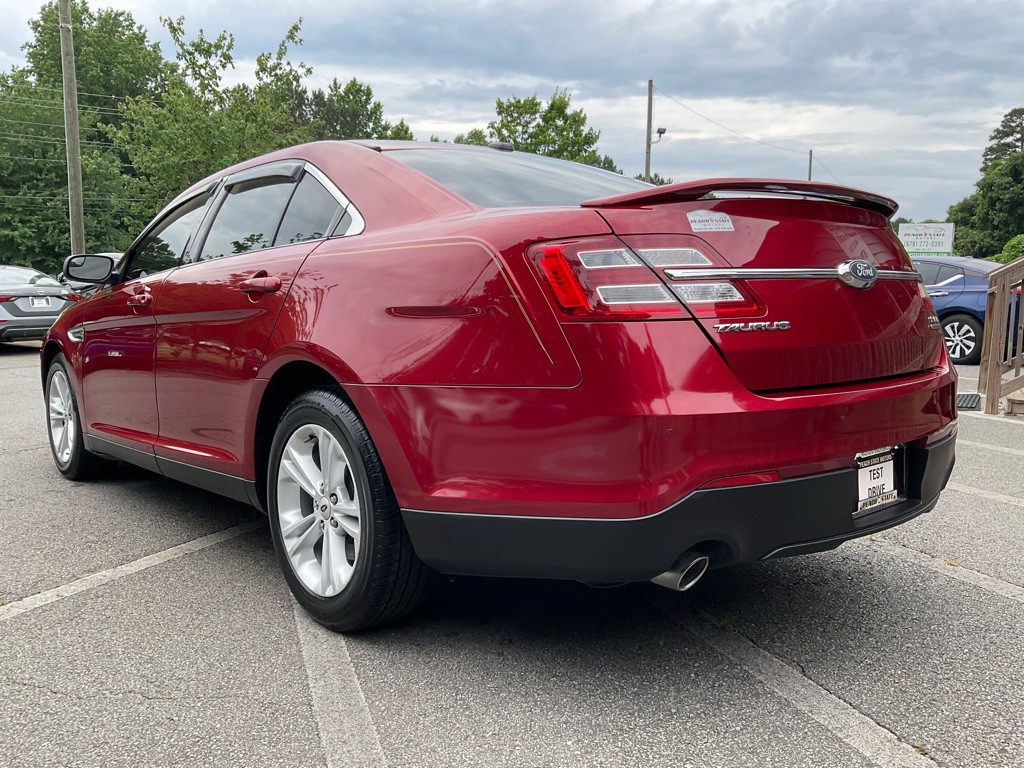 2019 Ford Taurus Image 7