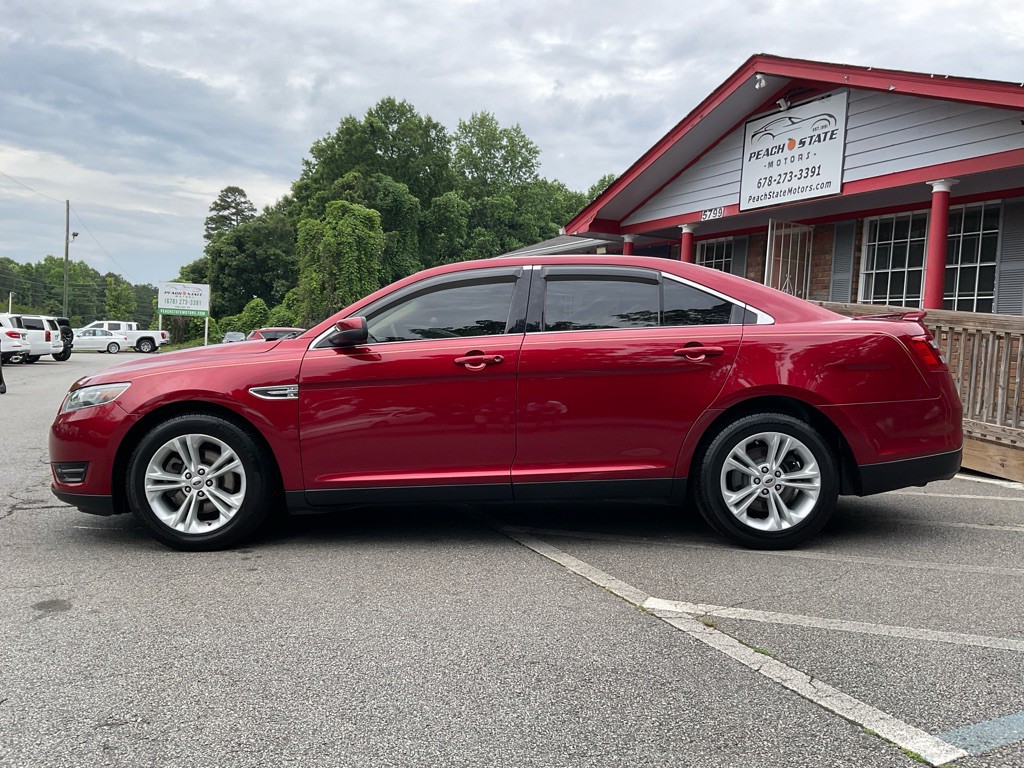 2019 Ford Taurus Image 8