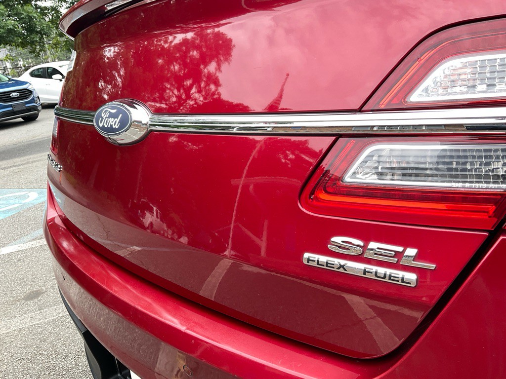 2019 Ford Taurus Image 10