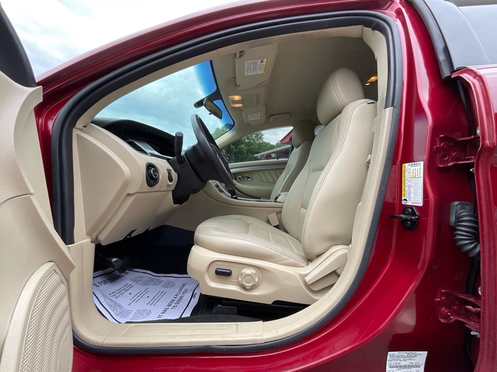 2019 Ford Taurus Image 14