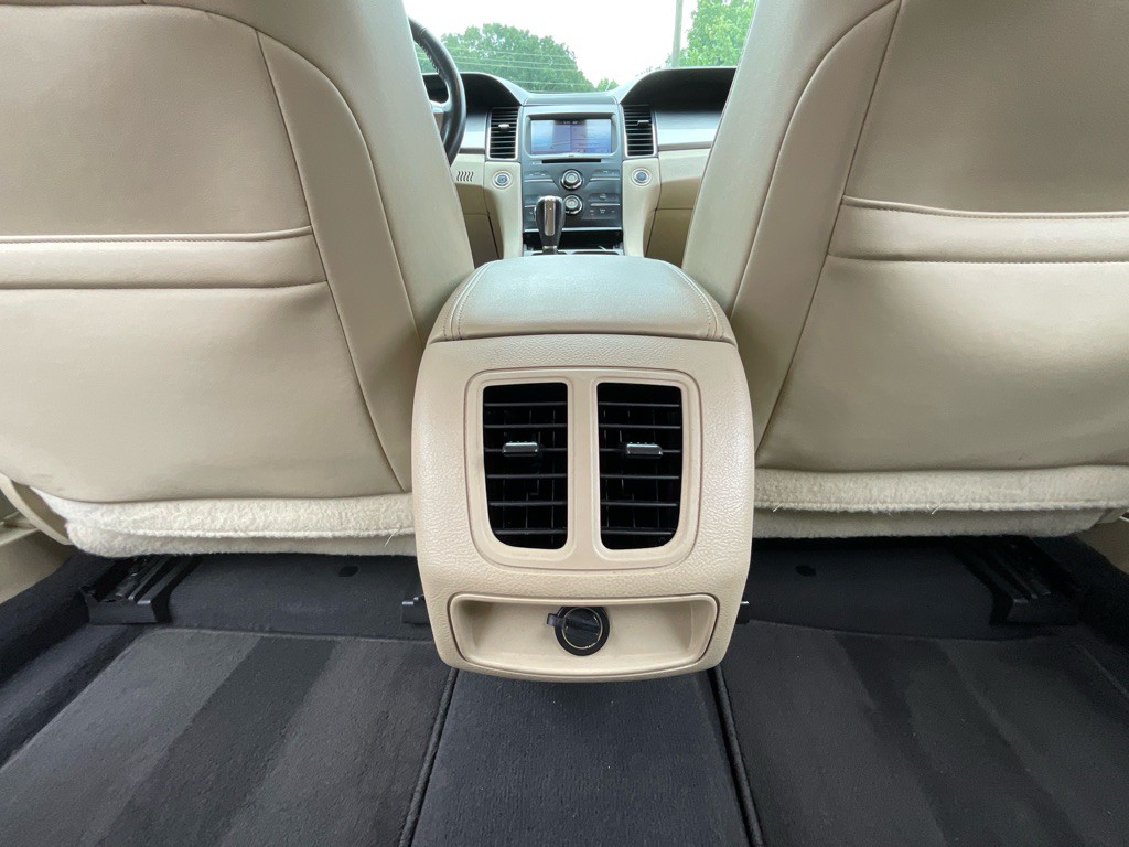 2019 Ford Taurus Image 32