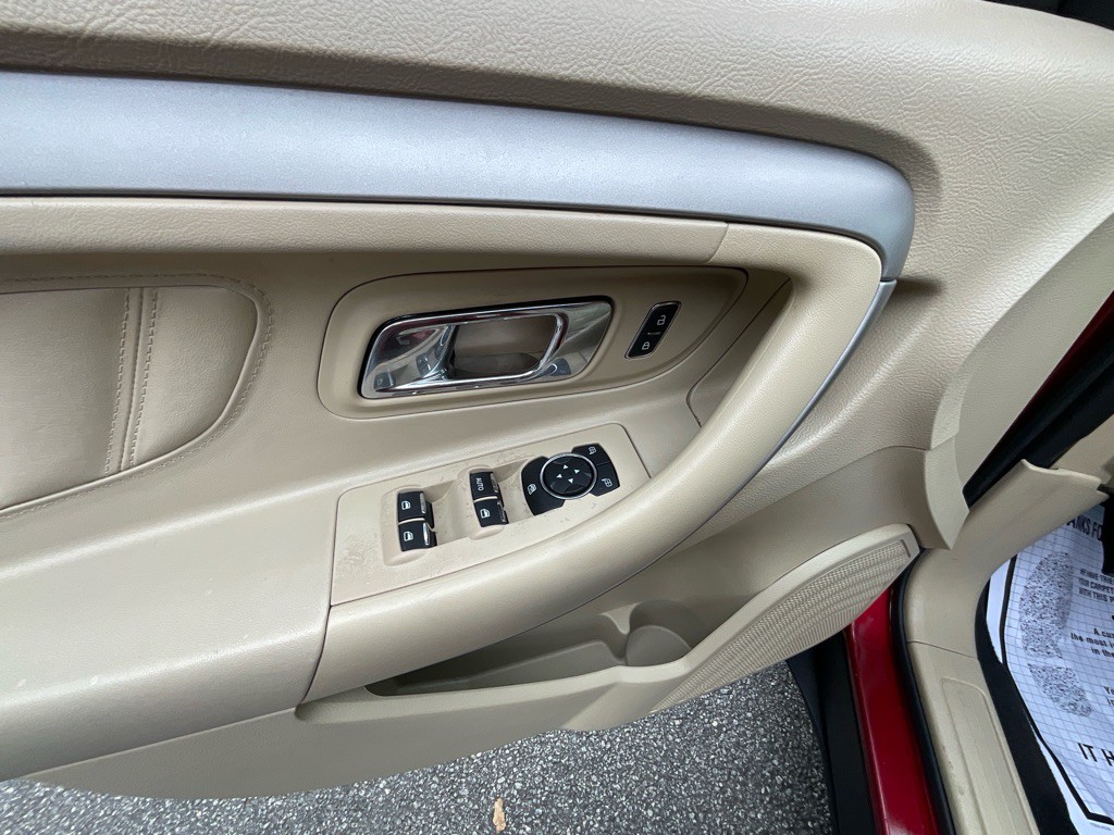 2019 Ford Taurus Image 37