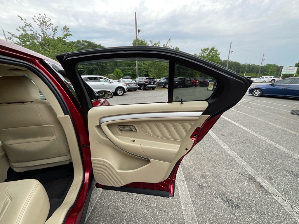2019 Ford Taurus Image 42