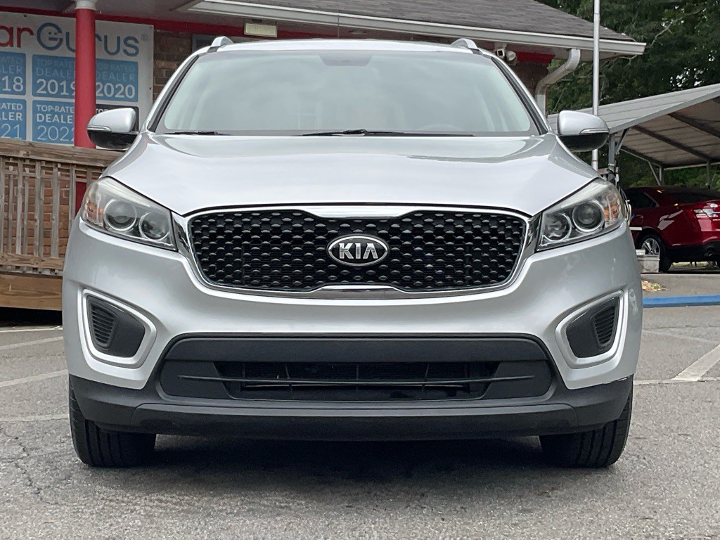 2016 Kia Sorento Image 2