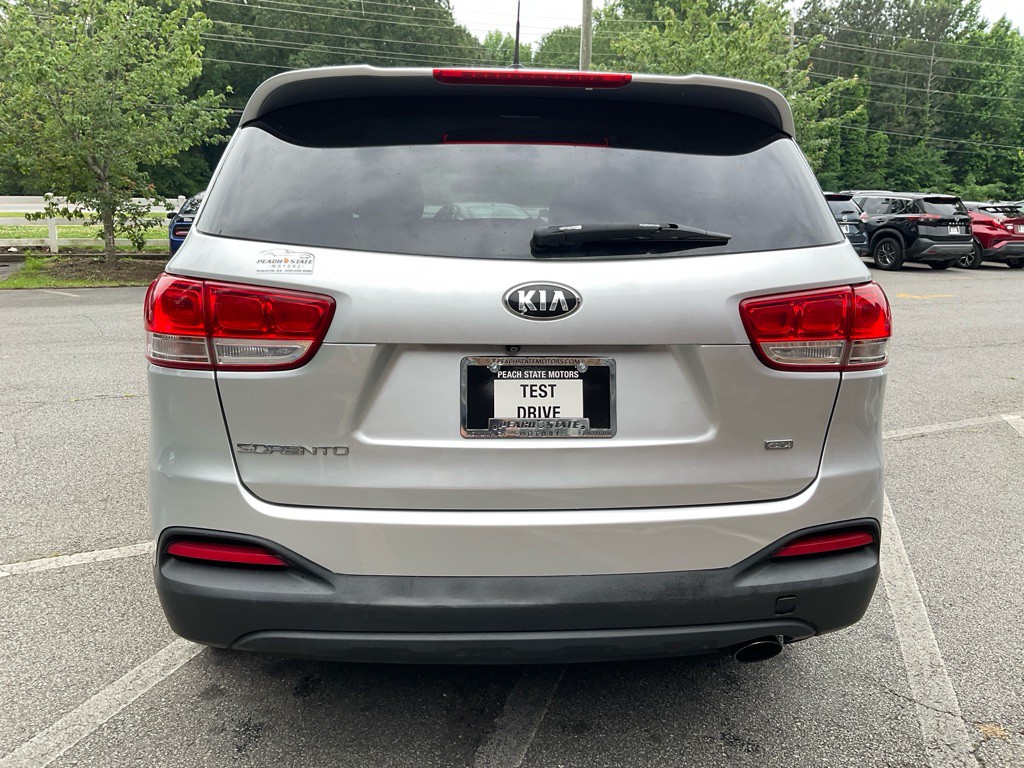 2016 Kia Sorento Image 6
