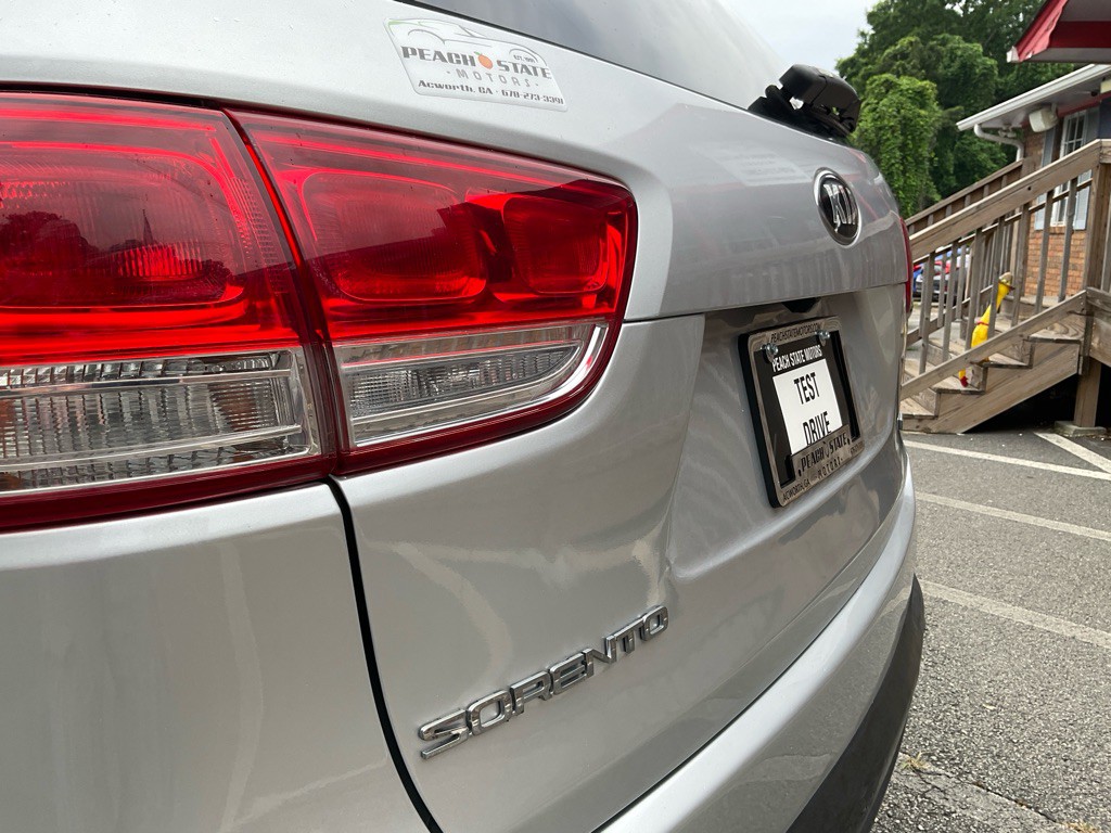 2016 Kia Sorento Image 9