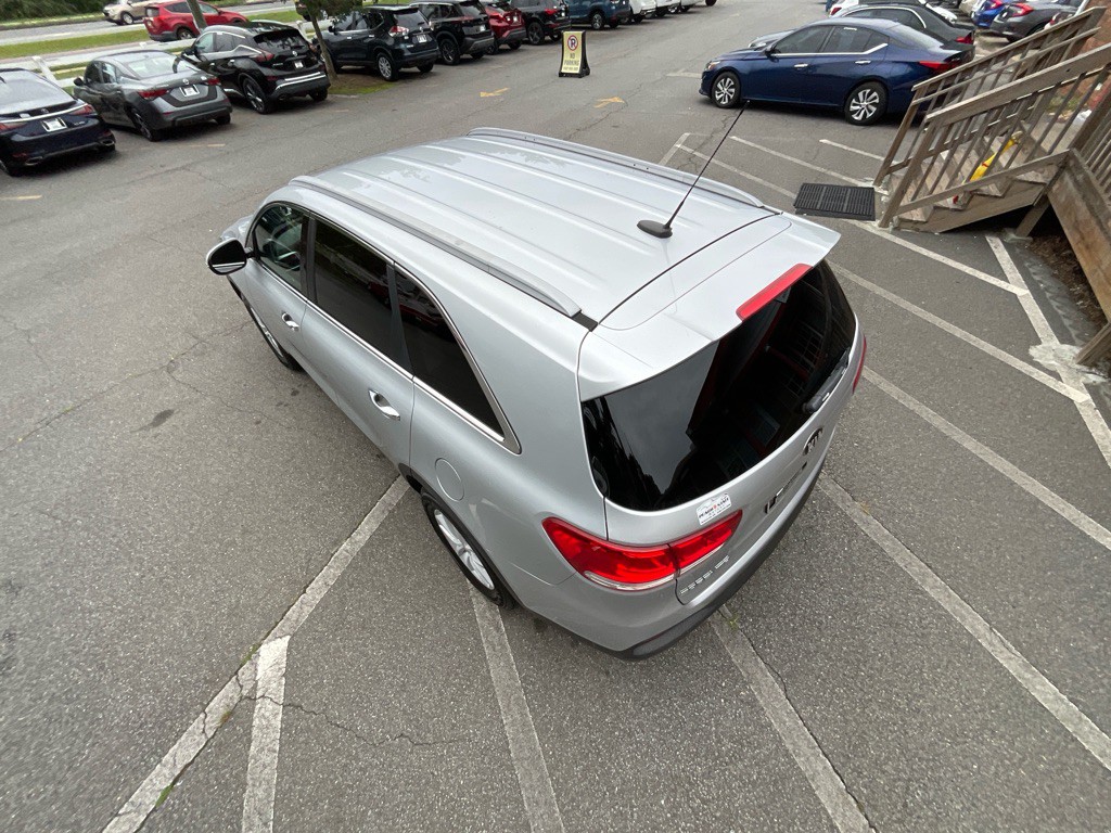 2016 Kia Sorento Image 11