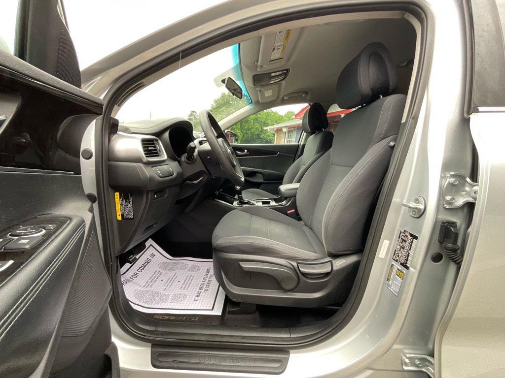 2016 Kia Sorento Image 14