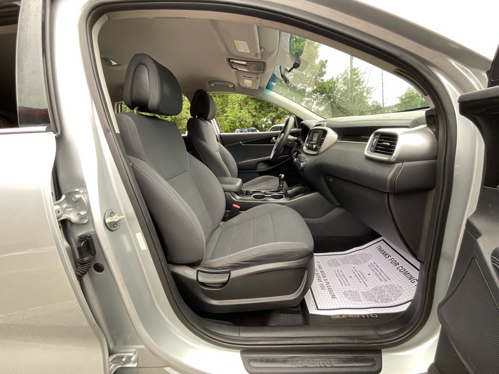 2016 Kia Sorento Image 17