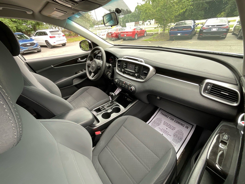 2016 Kia Sorento Image 18
