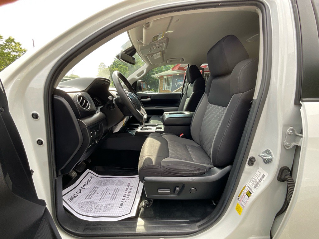 2021 Toyota Tundra Image 17
