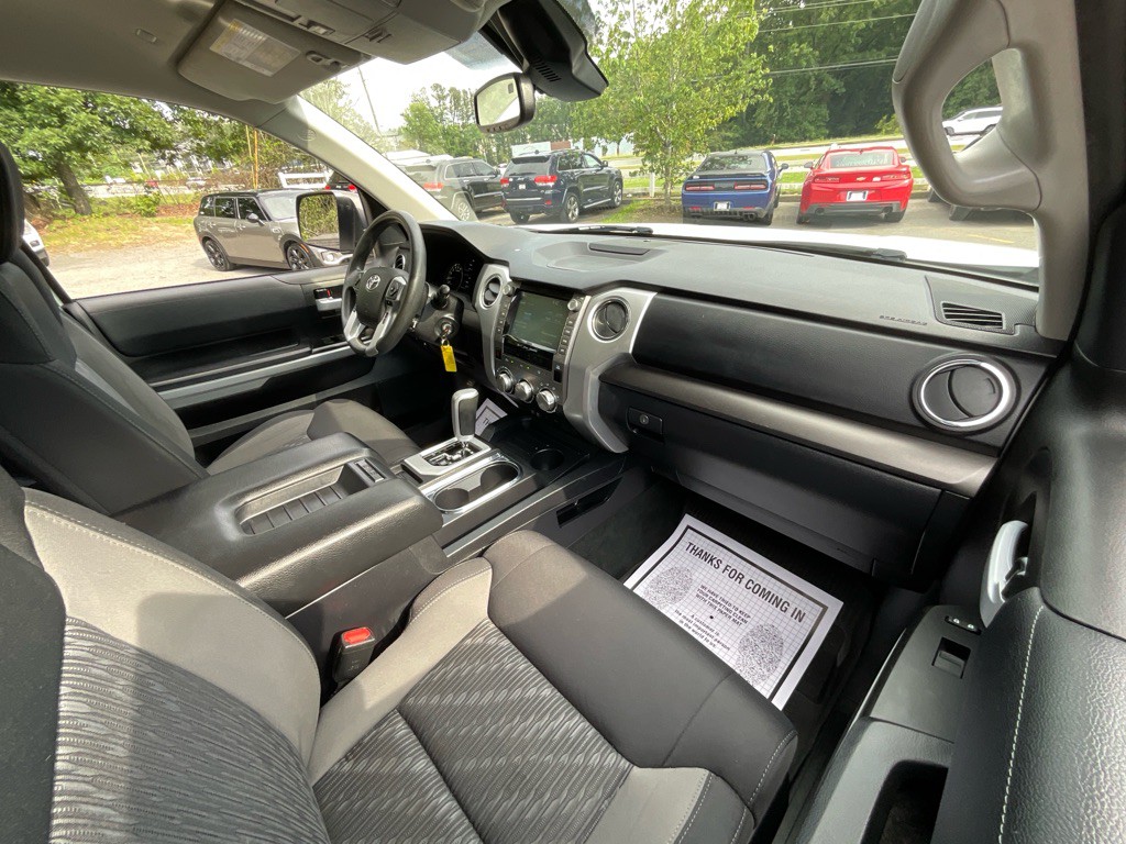 2021 Toyota Tundra Image 21