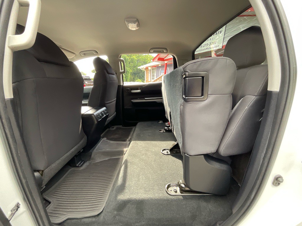 2021 Toyota Tundra Image 38
