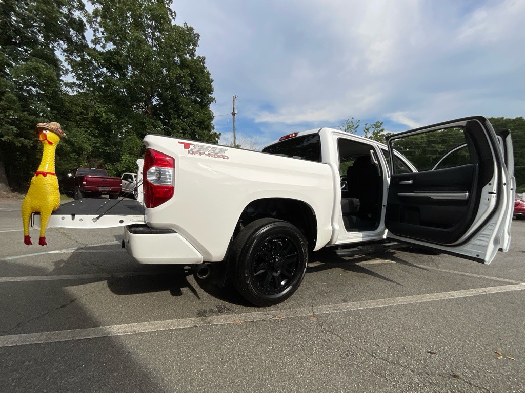 2021 Toyota Tundra Image 39