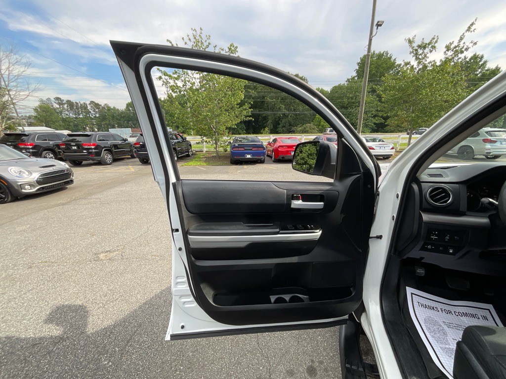 2021 Toyota Tundra Image 42