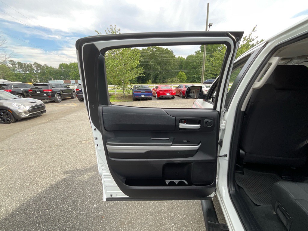 2021 Toyota Tundra Image 46