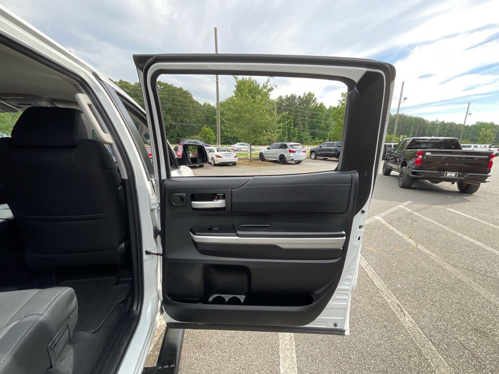 2021 Toyota Tundra Image 48