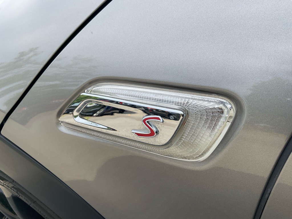 2016 MINI Cooper Image 11