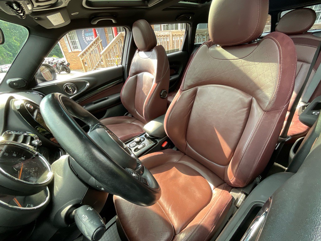 2016 MINI Cooper Image 17