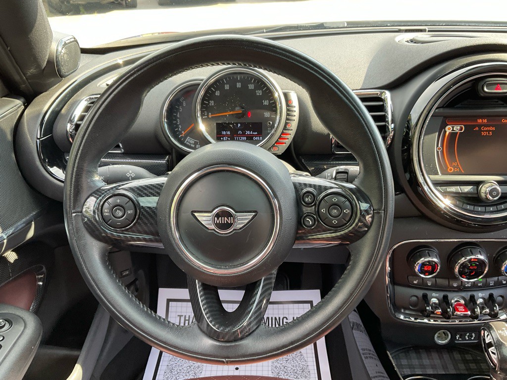 2016 MINI Cooper Image 25