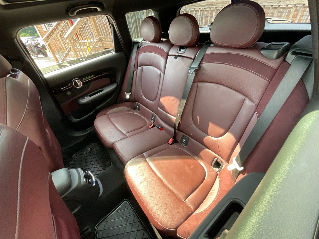 2016 MINI Cooper Image 31
